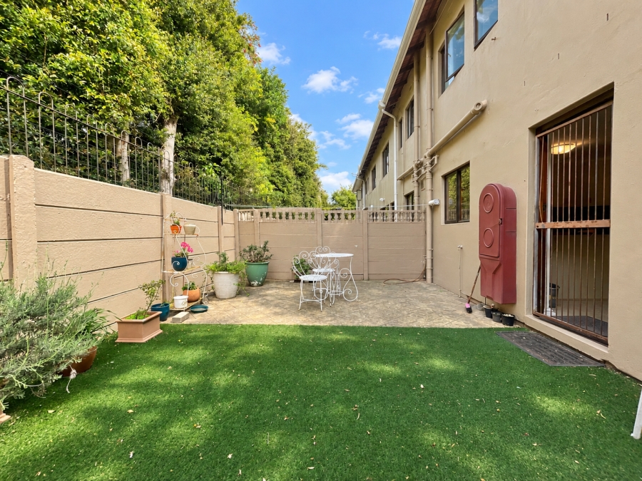 3 Bedroom Property for Sale in Heathfield Western Cape